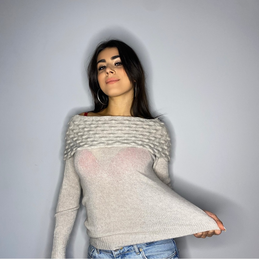 100% Cashmere Grey Long Sleeve Top